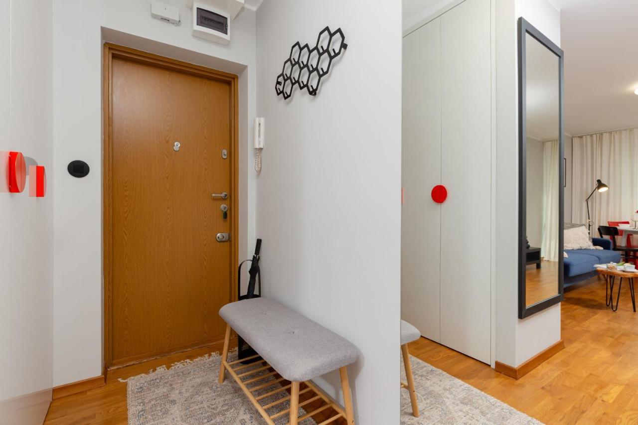 Central Apartment Solec Wilanowska By Noclegi Renters Варшава Екстериор снимка